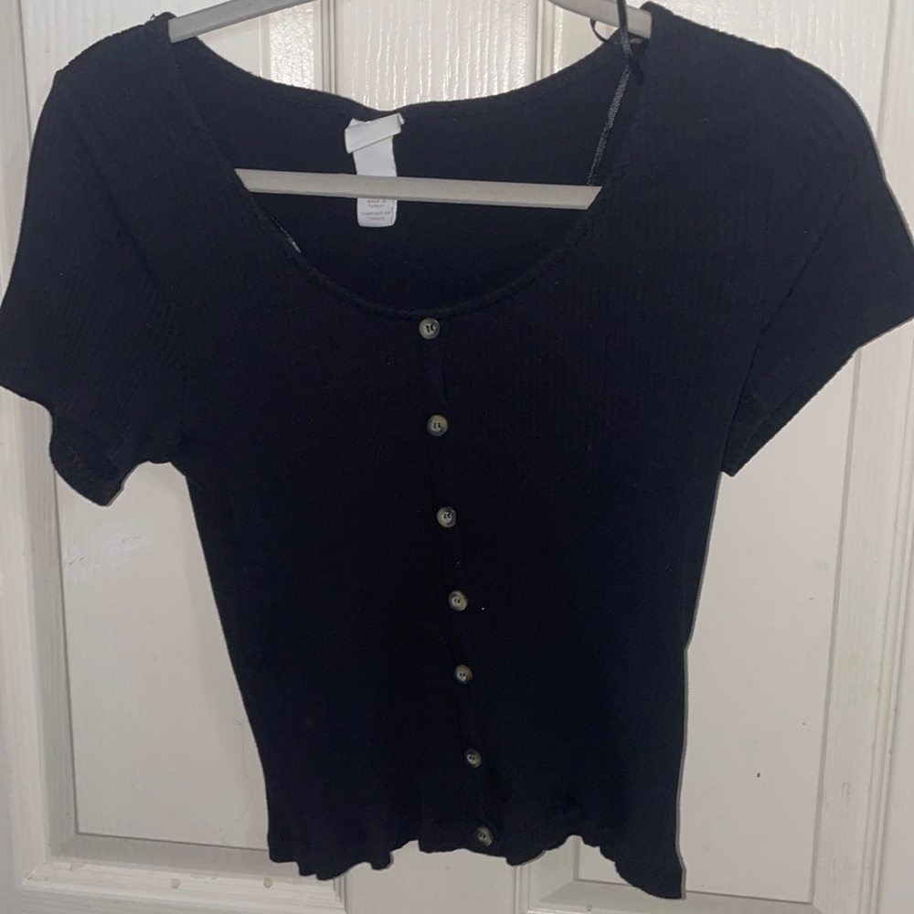 h&m cute button up top - Black Top